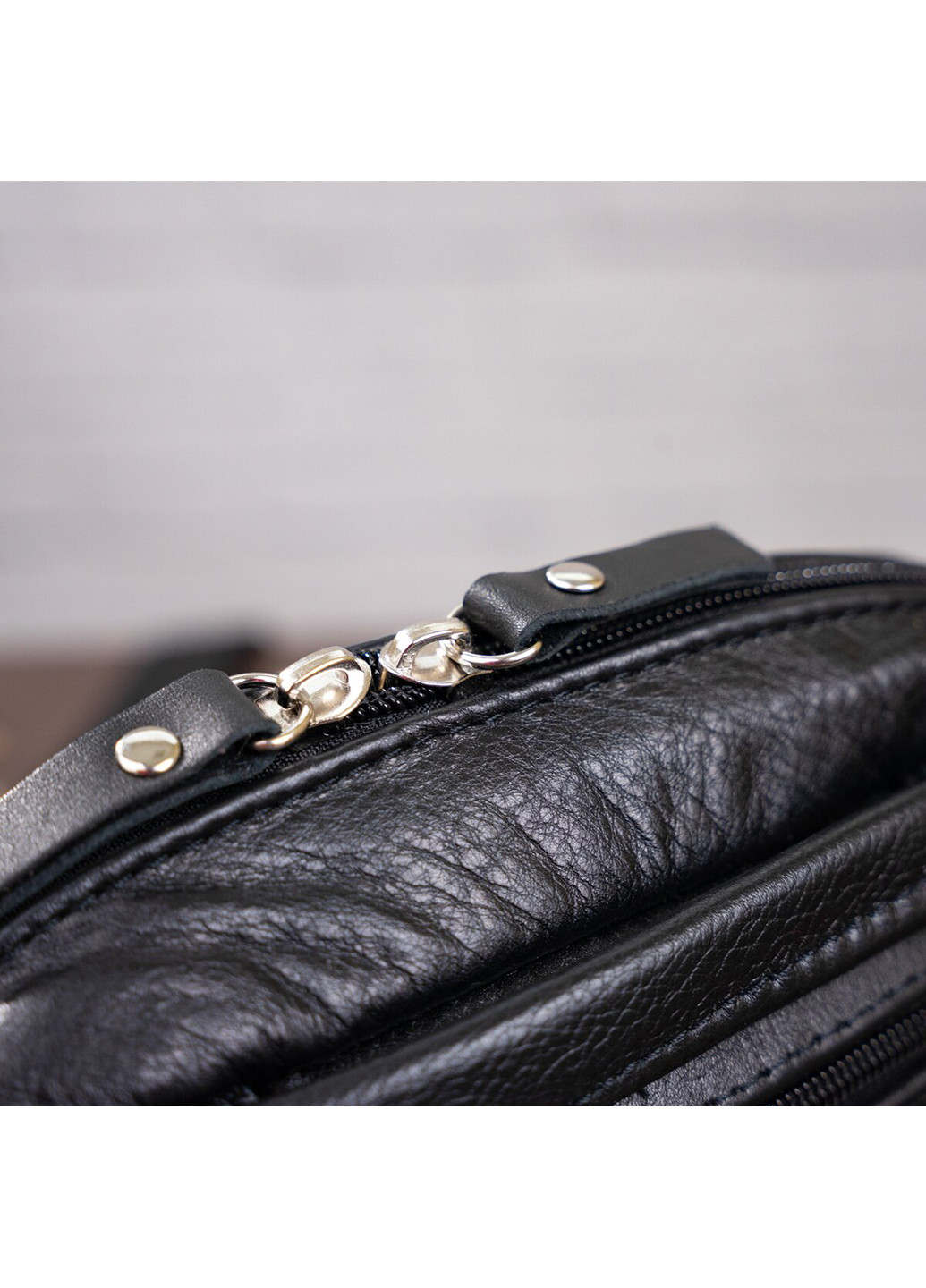 Мужская кожаная сумка 15х13х7 см Shvigel (252131167)