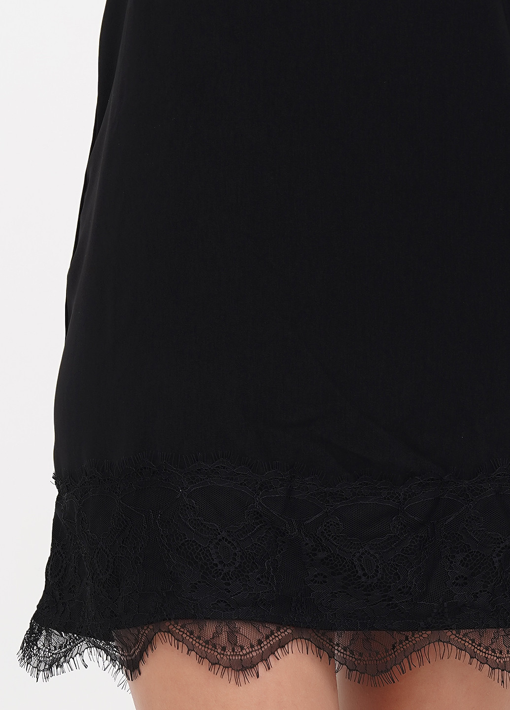 Черное коктейльное платье платье-комбинация Monki однотонное