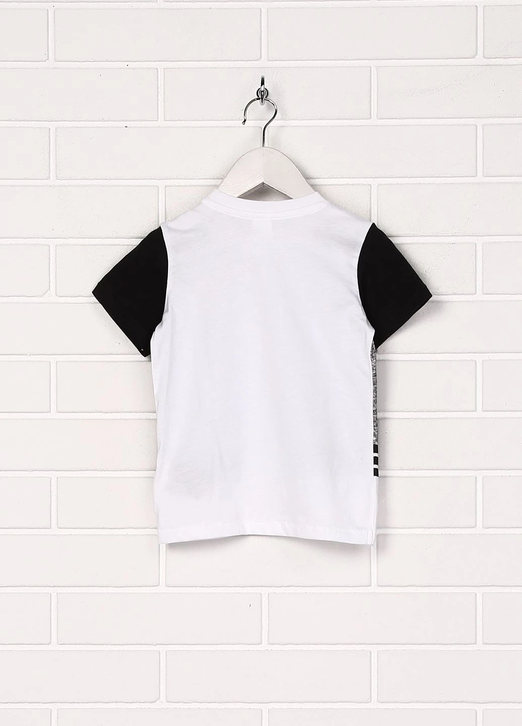 Черная демисезонная футболка H&M