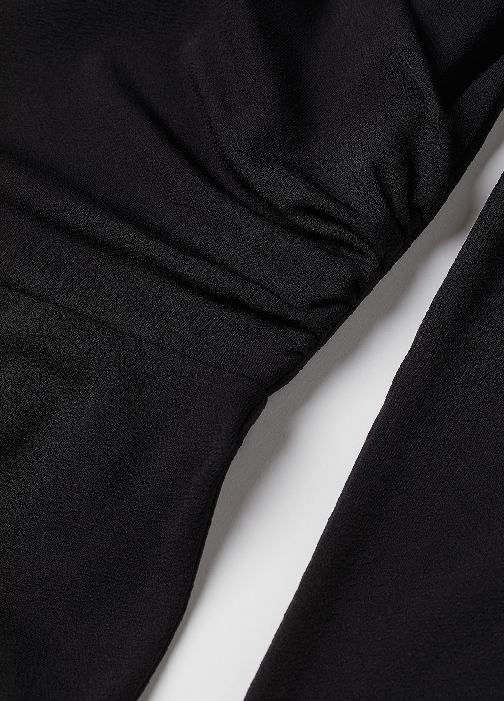 Комбинезон H&M комбинезон-брюки однотонный чёрный кэжуал полиэстер, трикотаж