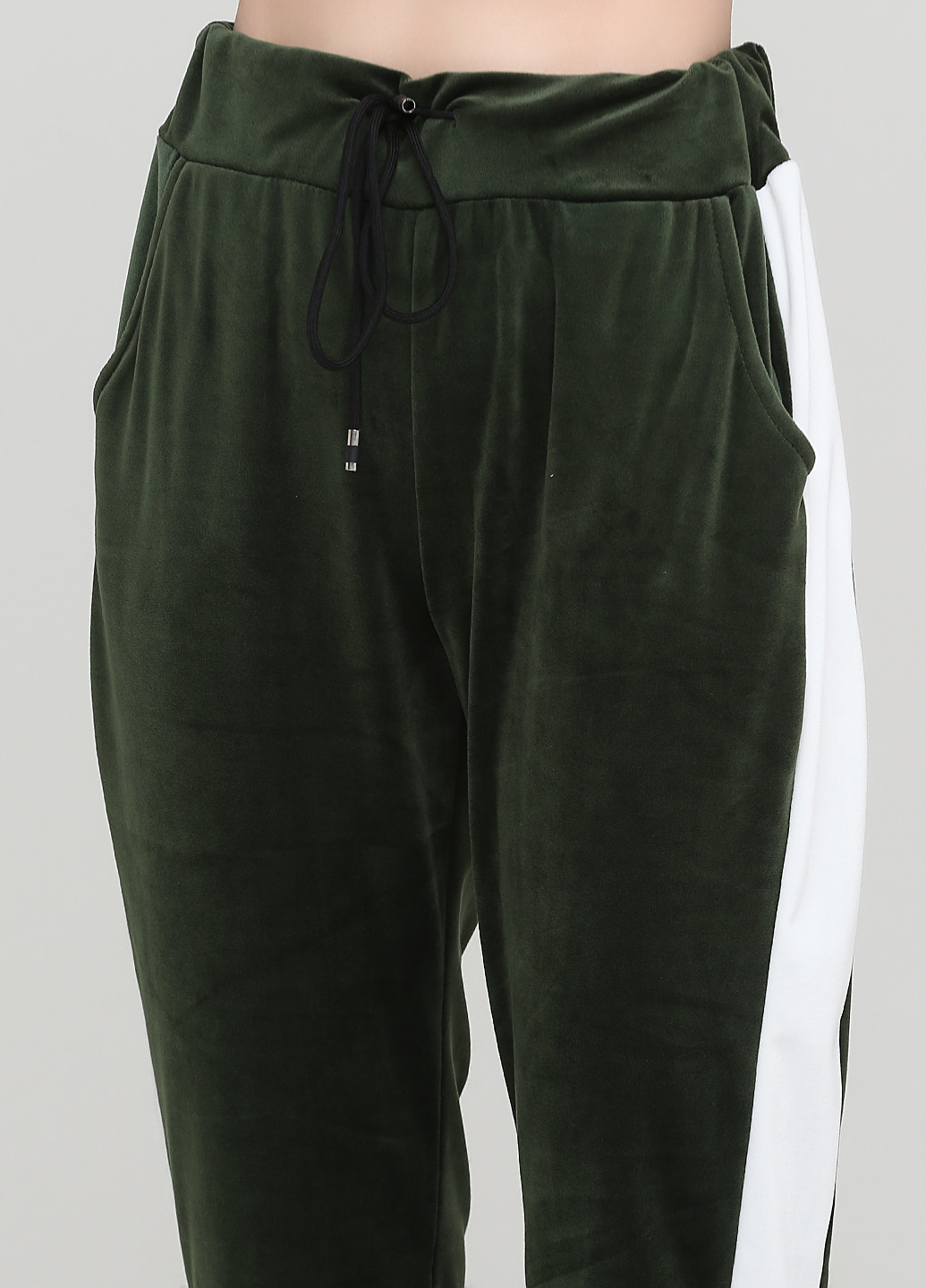 Костюм (худи, брюки) New Collection однотонный темно-зелёный спортивный велюр, полиэстер