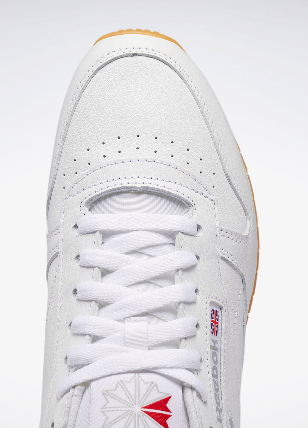 Белые всесезонные кроссовки Reebok CLASSIC LEATHER