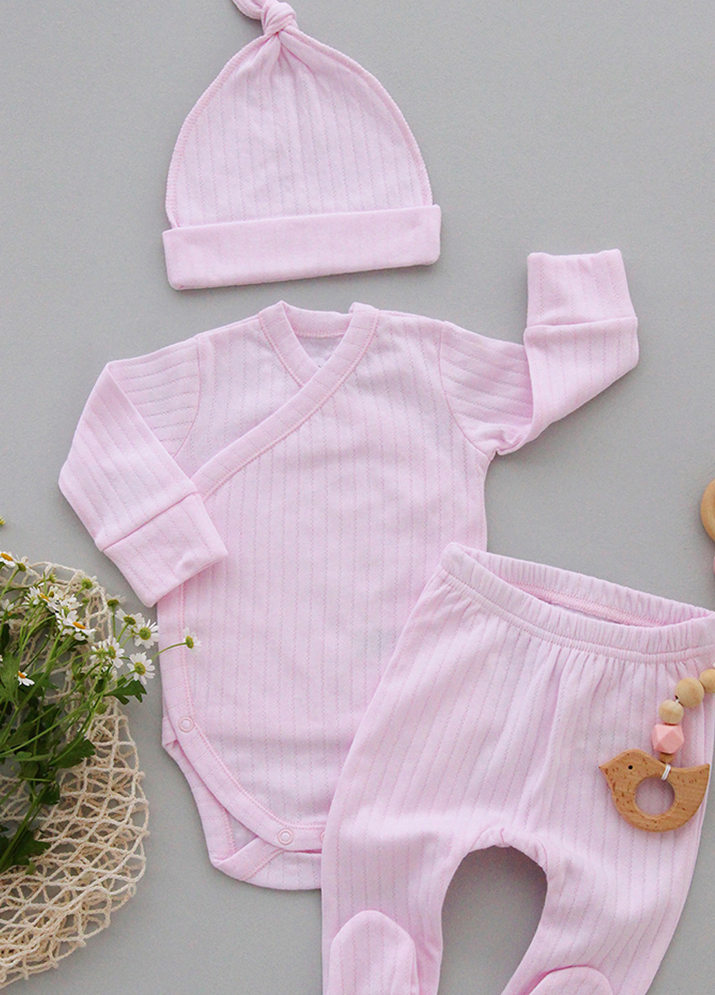 Рожевий демісезонний комплект (боді, повзунки, шапка) KRAKO