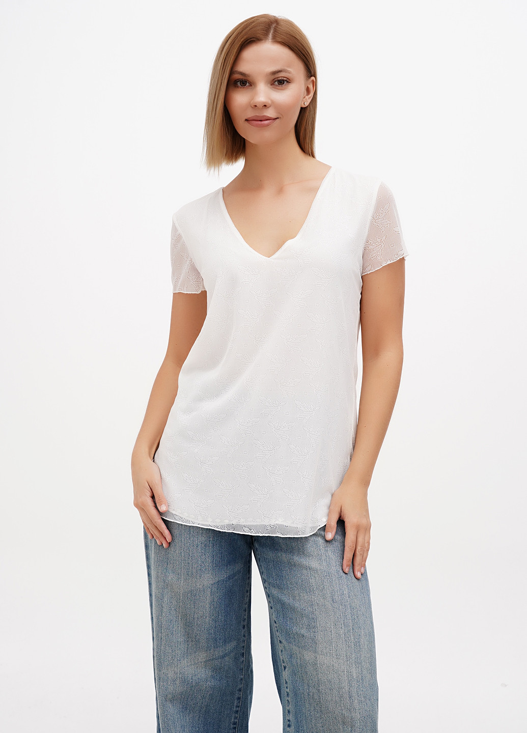 Молочна блуза Sassofono