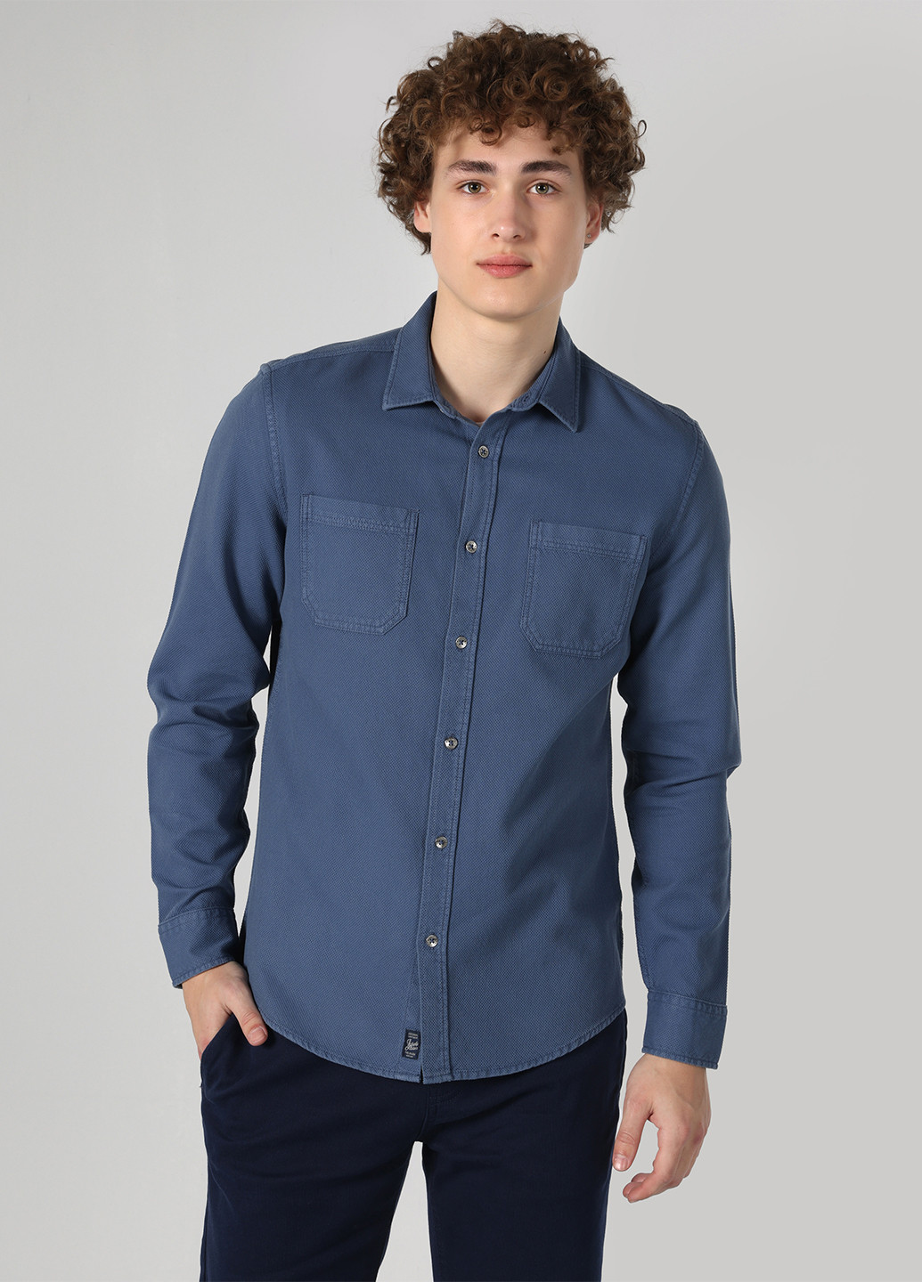 Темно-синяя кэжуал рубашка однотонная Colin's