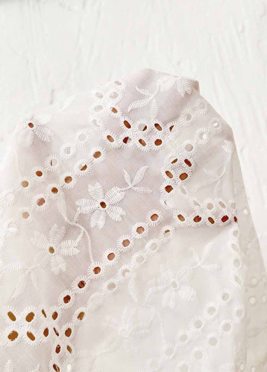 Біла блуза SHEIN