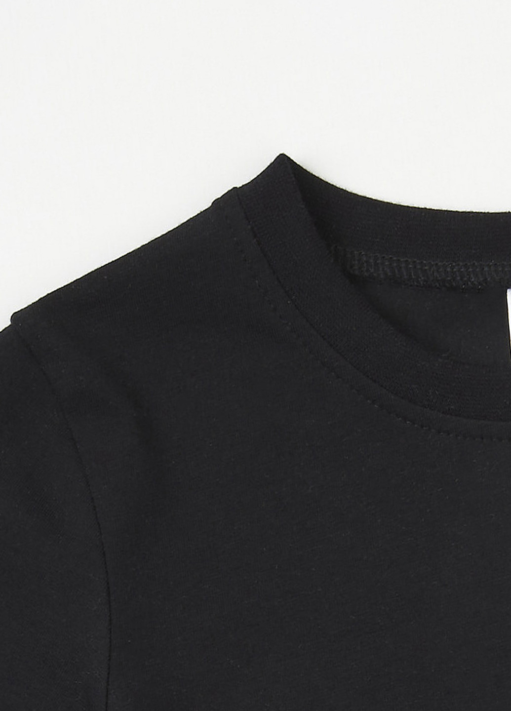 Черная летняя футболка Garnamama