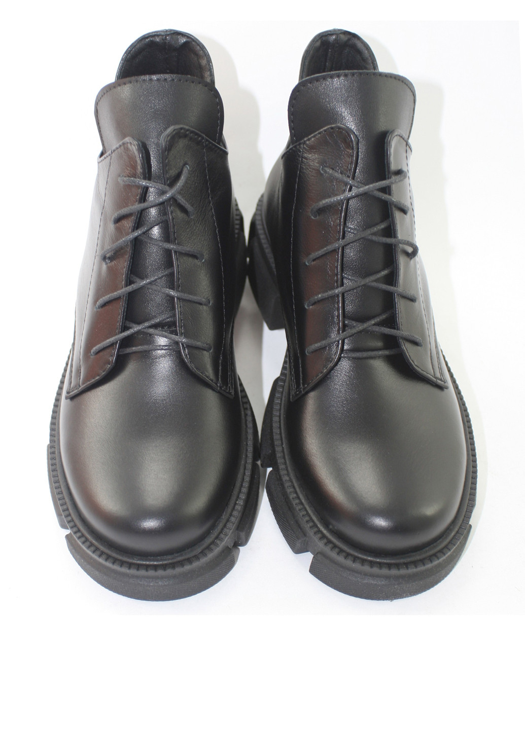 Осенние ботинки Mila на тракторной подошве