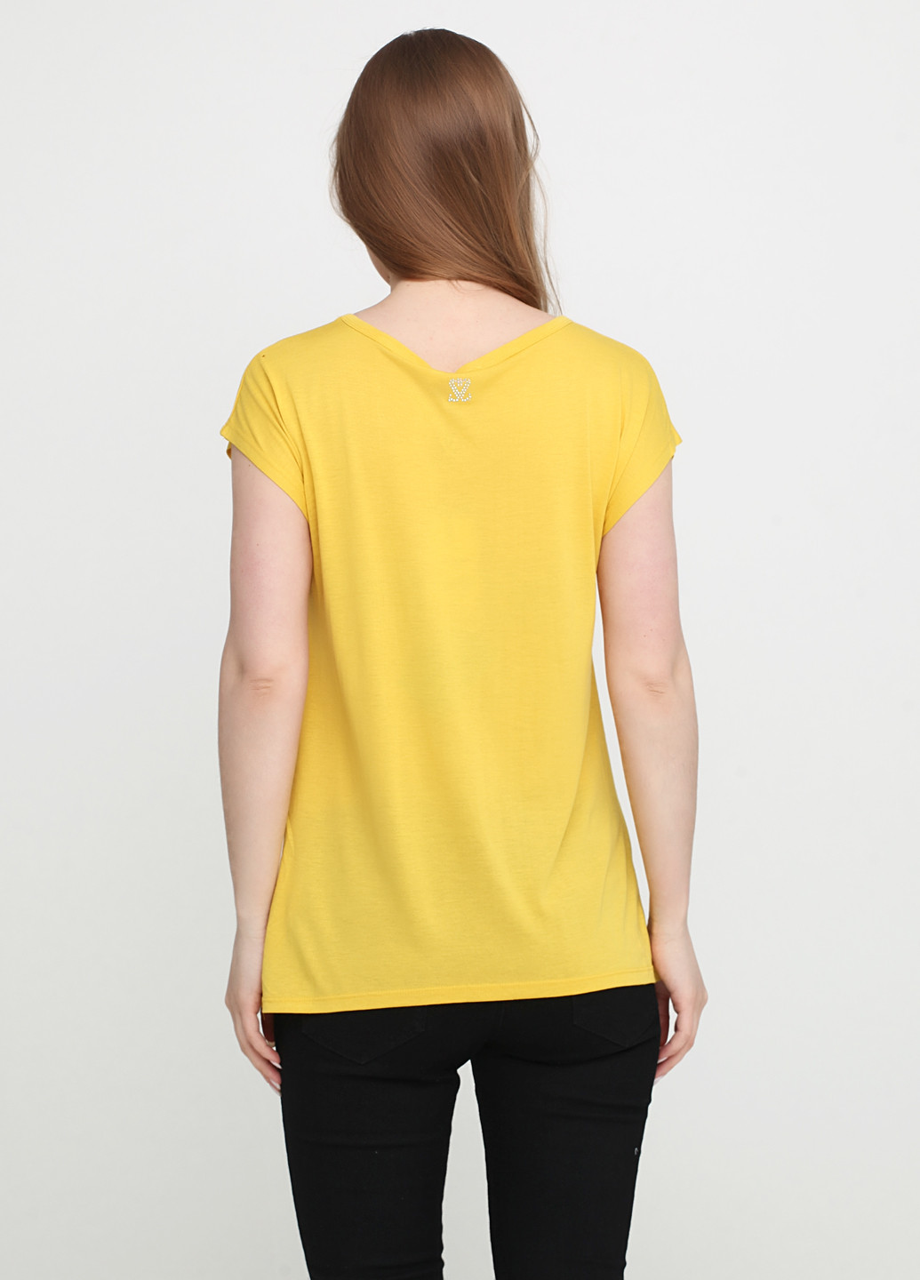 Жовта літня футболка Sassofono