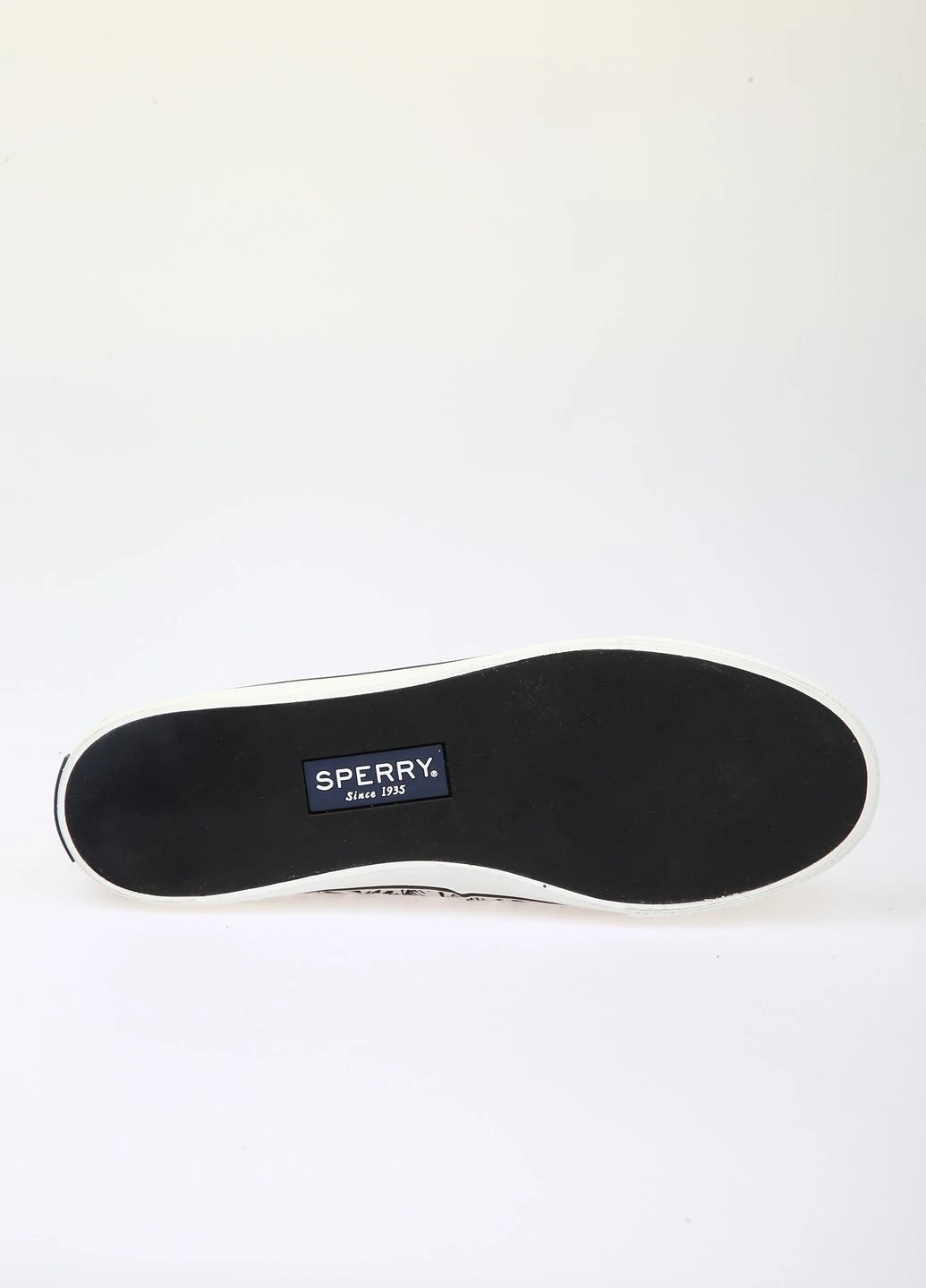 Черно-белые мокасины Sperry