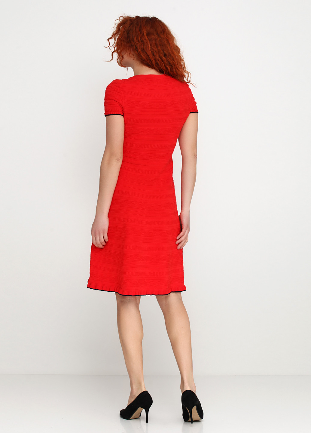 Красное кэжуал платье Hugo Boss однотонное