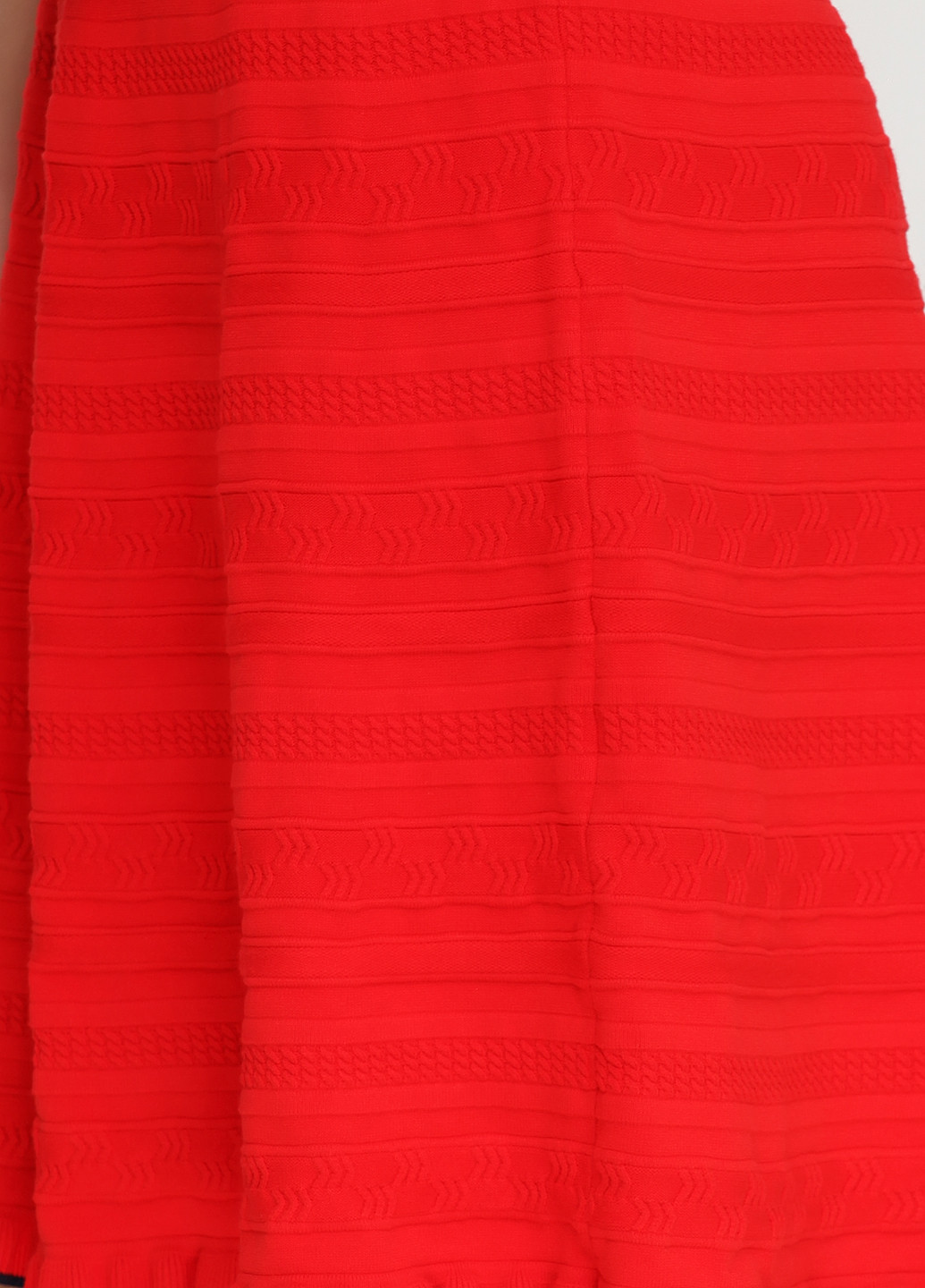 Красное кэжуал платье Hugo Boss однотонное