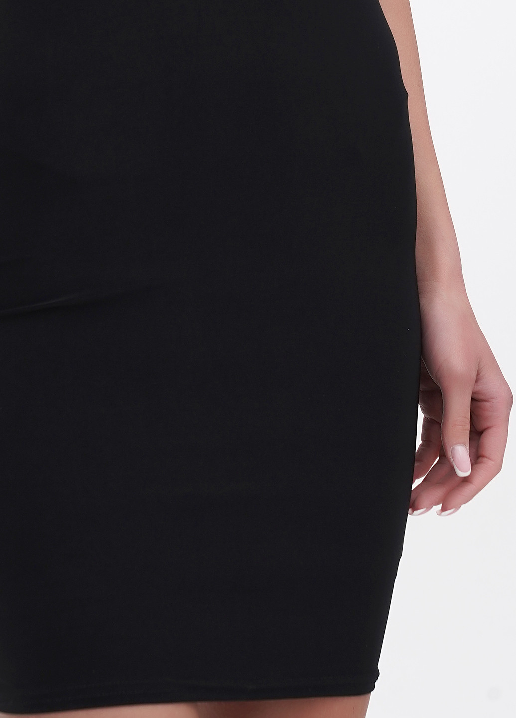 Черное кэжуал платье футляр, с открытой спиной, с открытыми плечами Boohoo однотонное