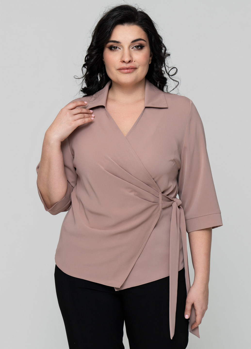 Бежевая блуза на запах A'll Posa