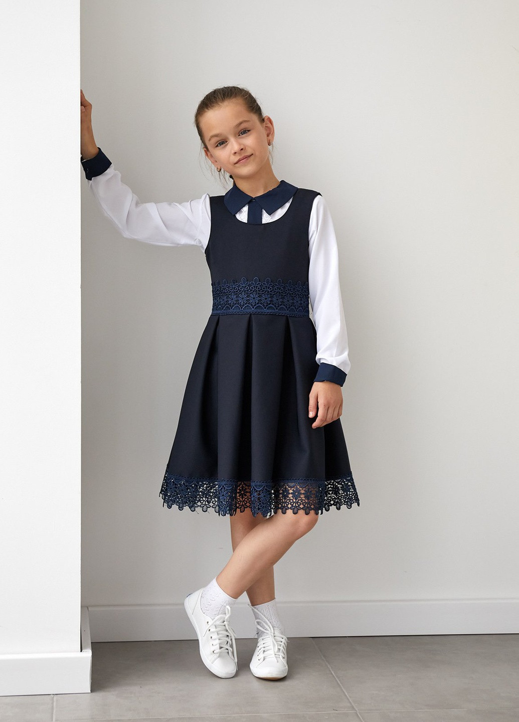 Школьный сарафан для девочки темно-синий No Brand (253518077)