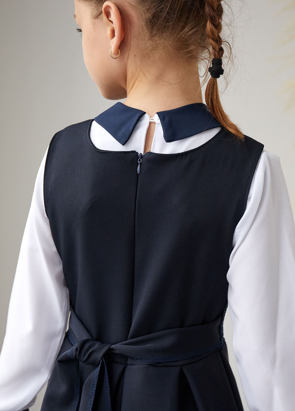 Школьный сарафан для девочки темно-синий No Brand (253518077)