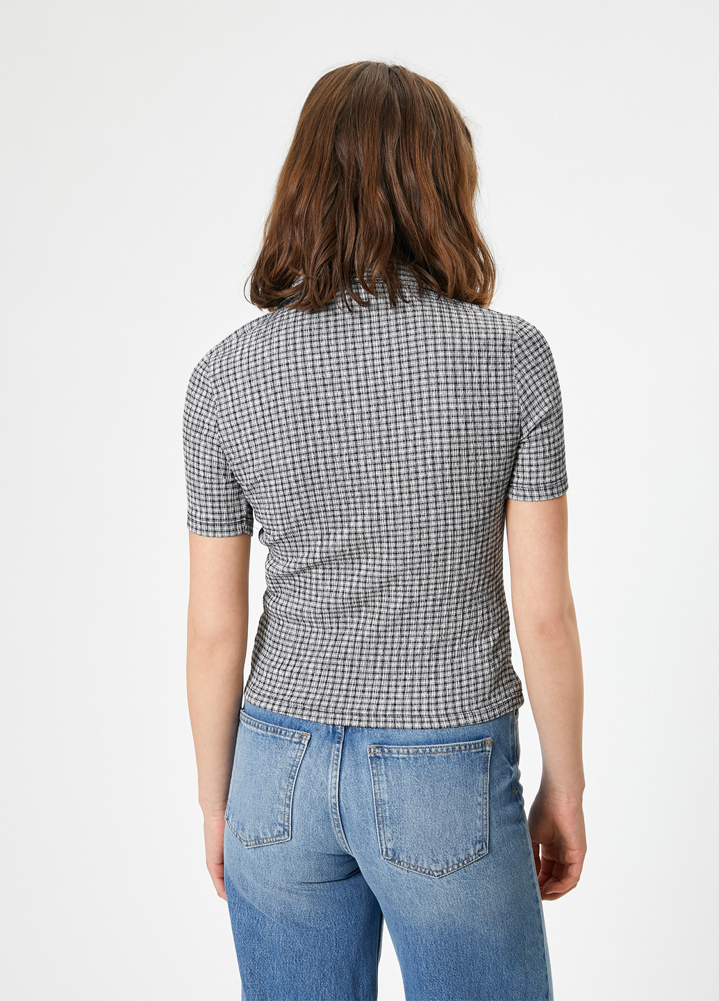 Чёрно-белую блуза KOTON