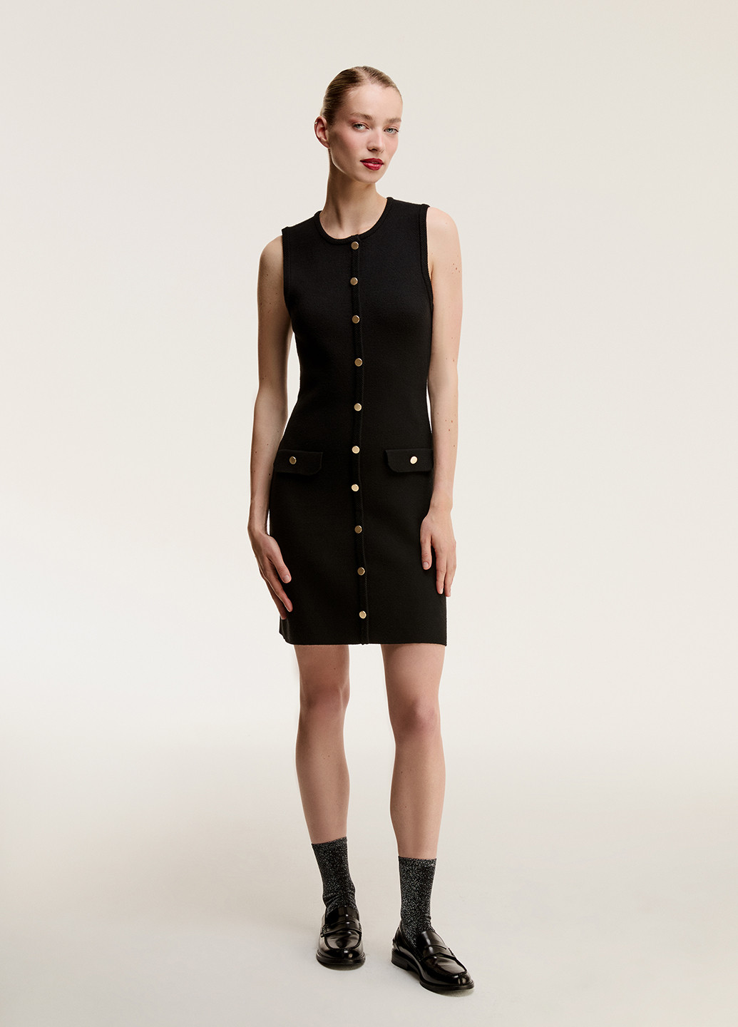 Черное кэжуал платье силуэтная Colin's однотонное