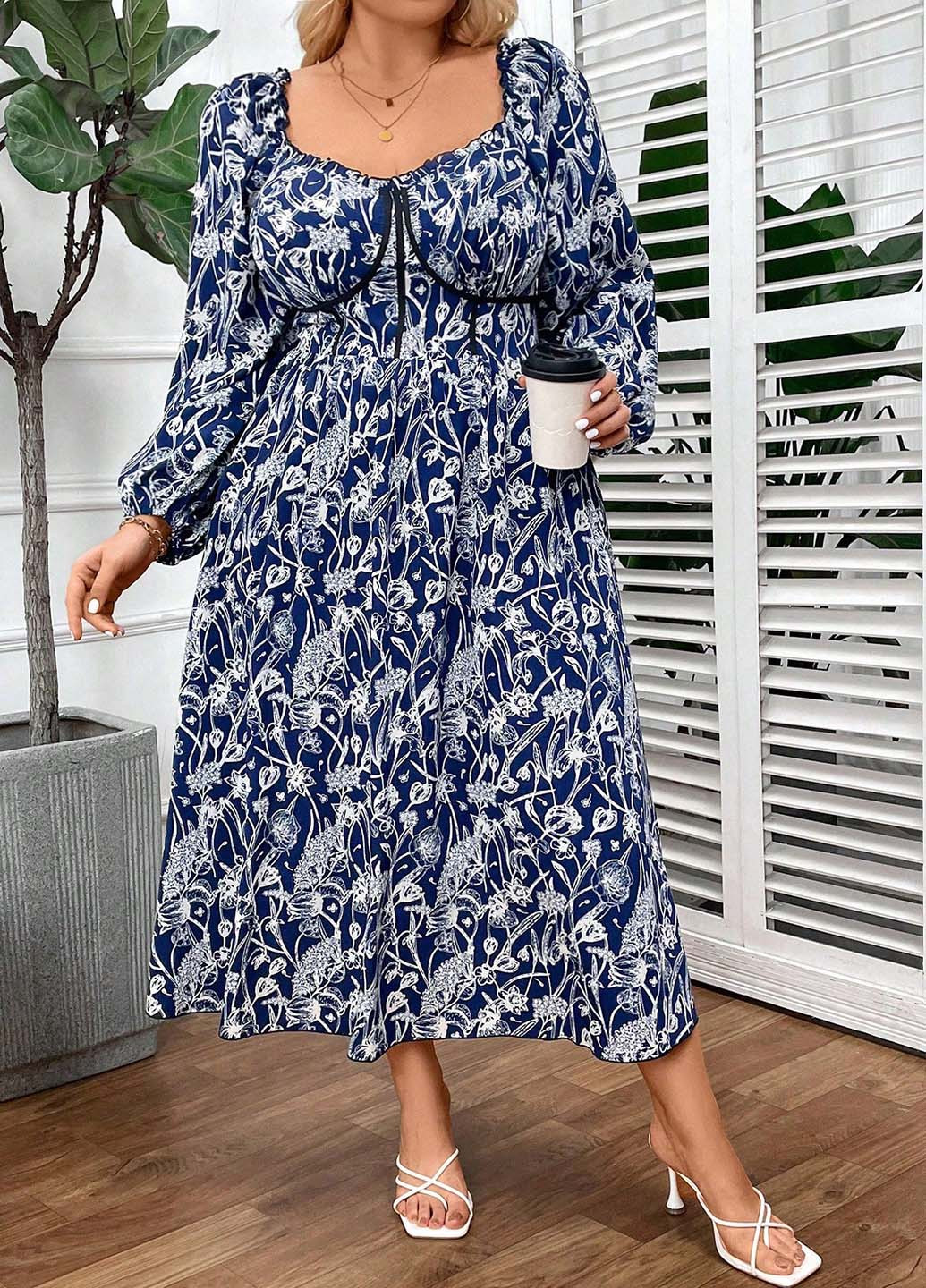 Синее кэжуал платье клеш SHEIN с цветочным принтом