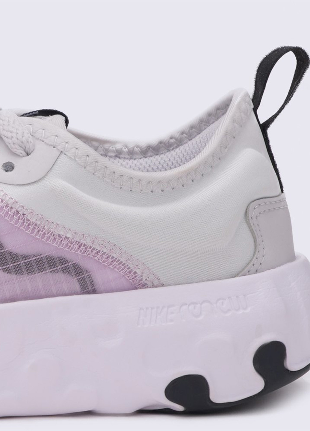 Розовые всесезонные кроссовки Nike Renew Lucent