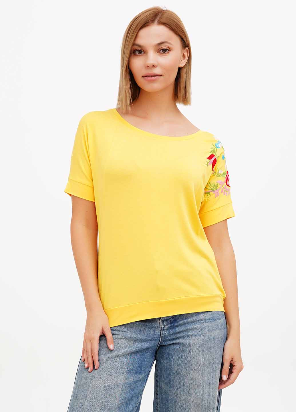 Жёлтая блуза Sassofono