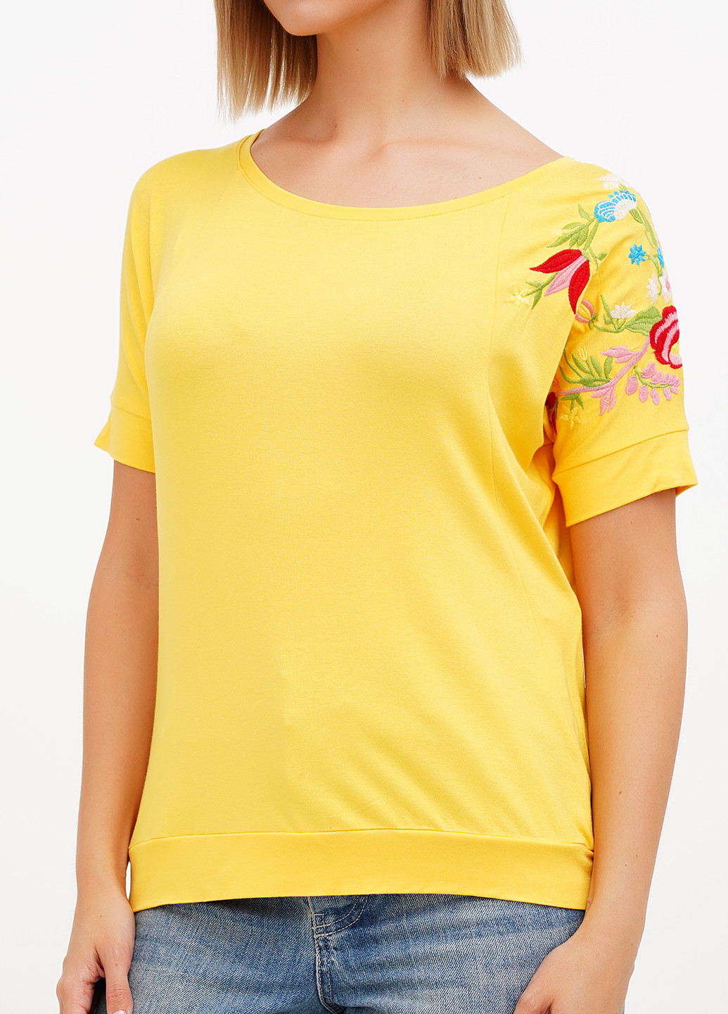 Жёлтая блуза Sassofono