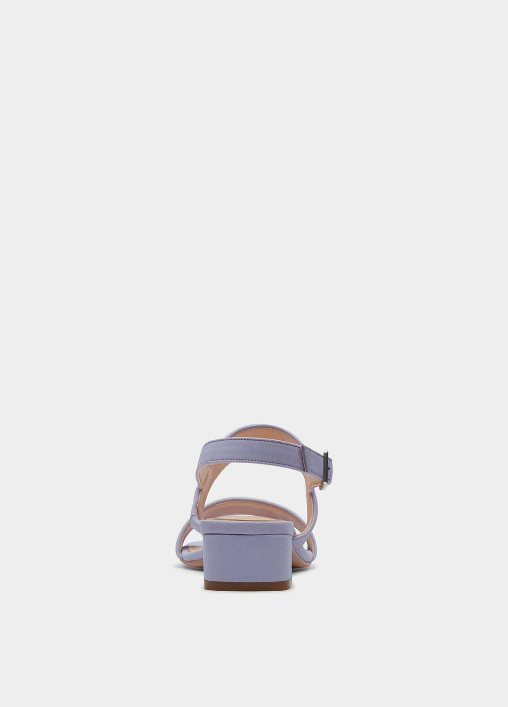 Сиреневые босоножки Clarks с ремешком