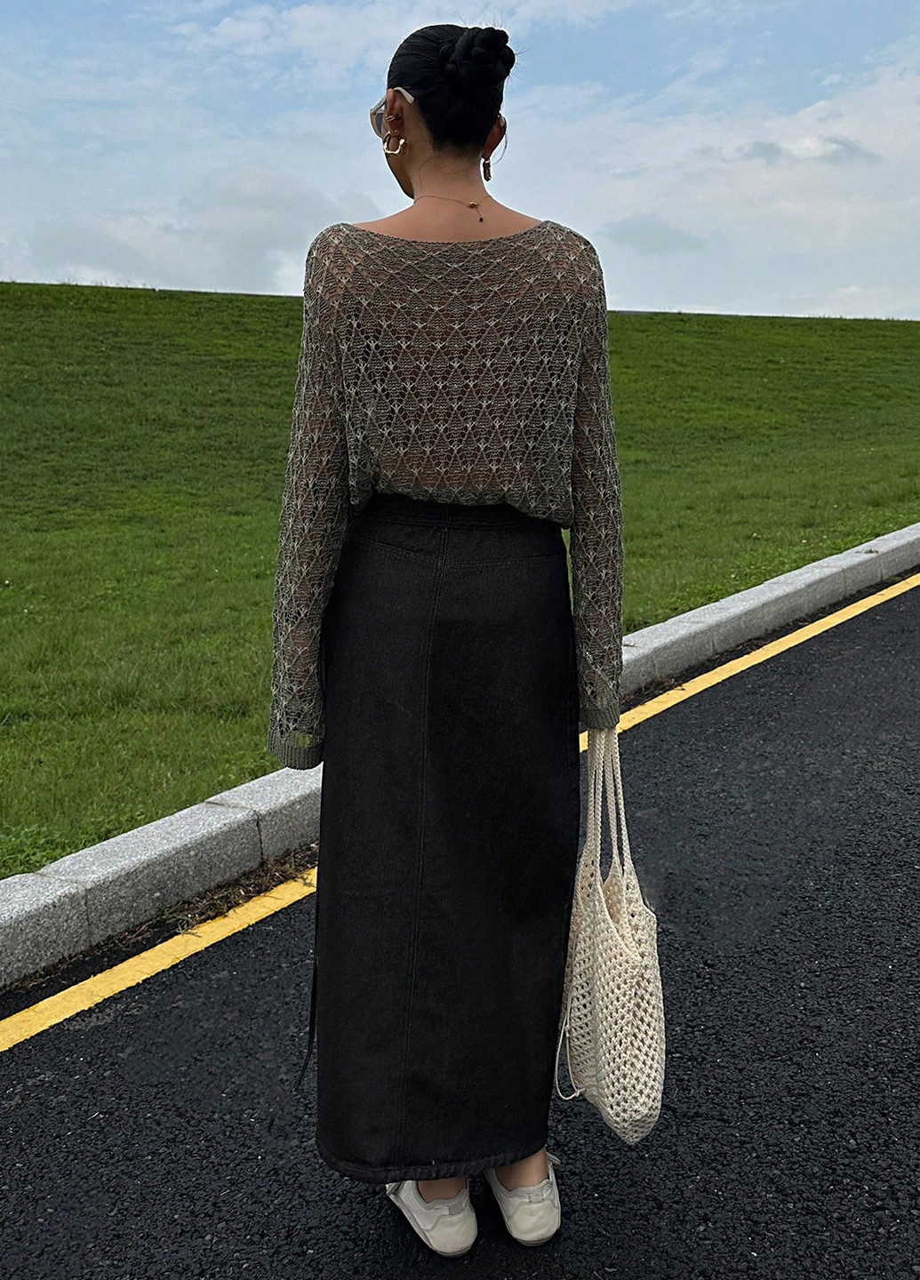 Черная джинсовая однотонная юбка SHEIN на запах