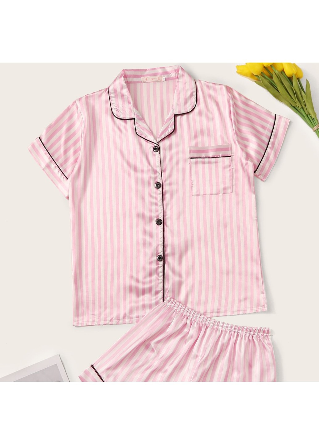 Розовая всесезон пижама женская dreams рубашка + шорты Berni Fashion 58924