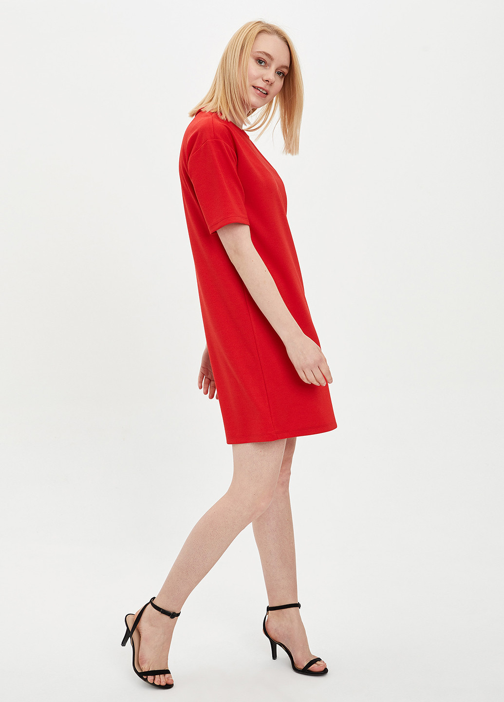 Красное кэжуал платье платье-футболка DeFacto