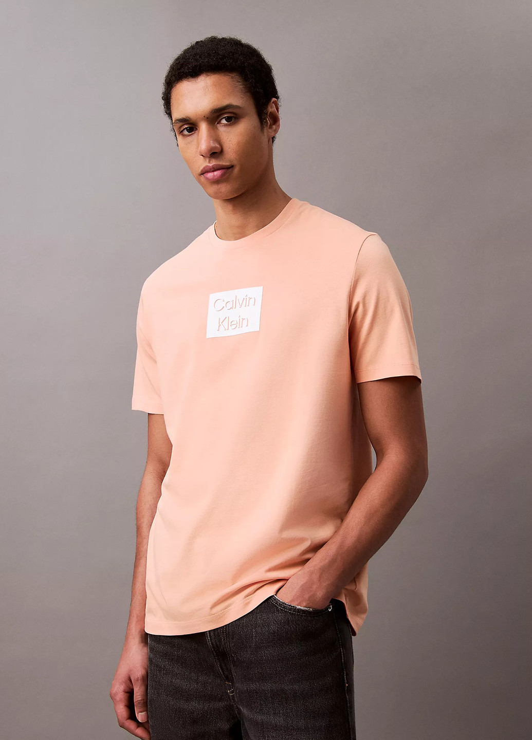 Помаранчева футболка Calvin Klein