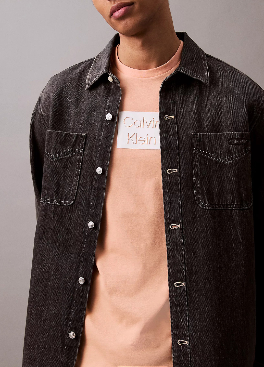 Помаранчева футболка Calvin Klein