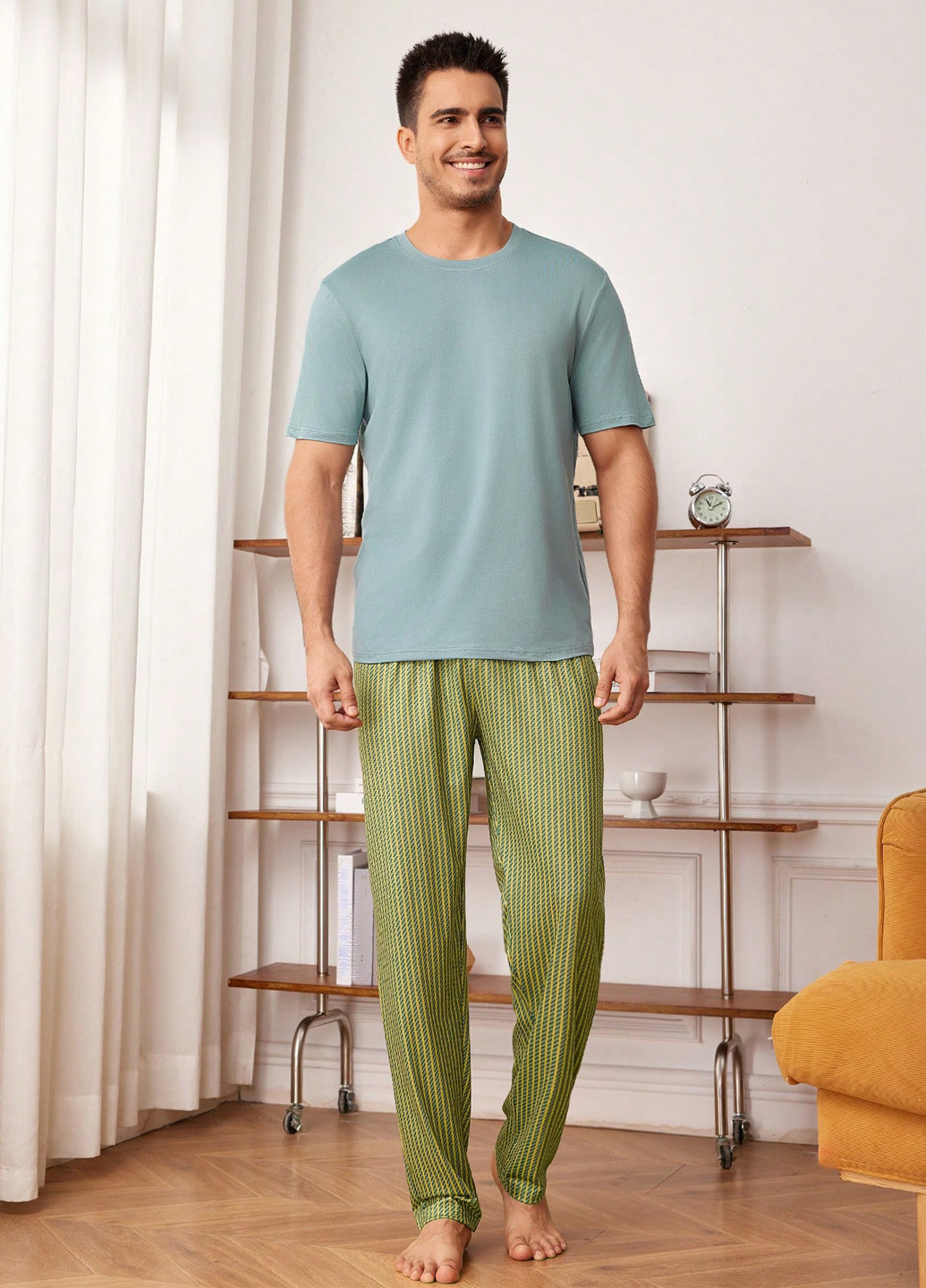 Піжама (футболка, штани) SHEIN (341250993)