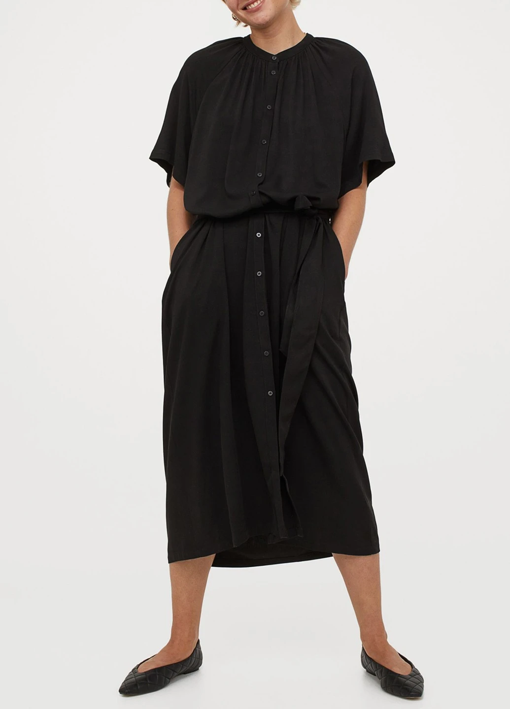 Черное платье H&M однотонное