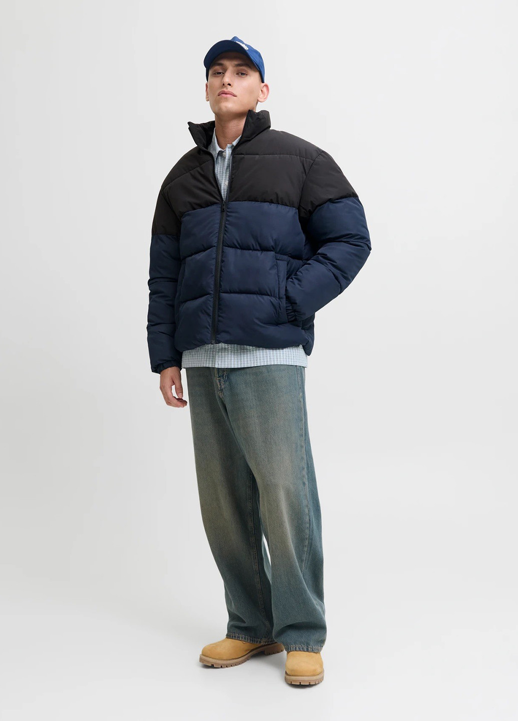 Темно-синя демісезонна куртка Jack & Jones