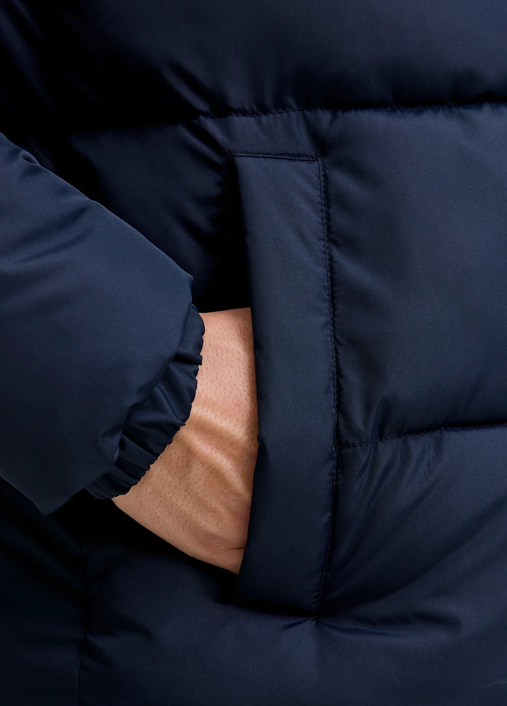 Темно-синя демісезонна куртка Jack & Jones