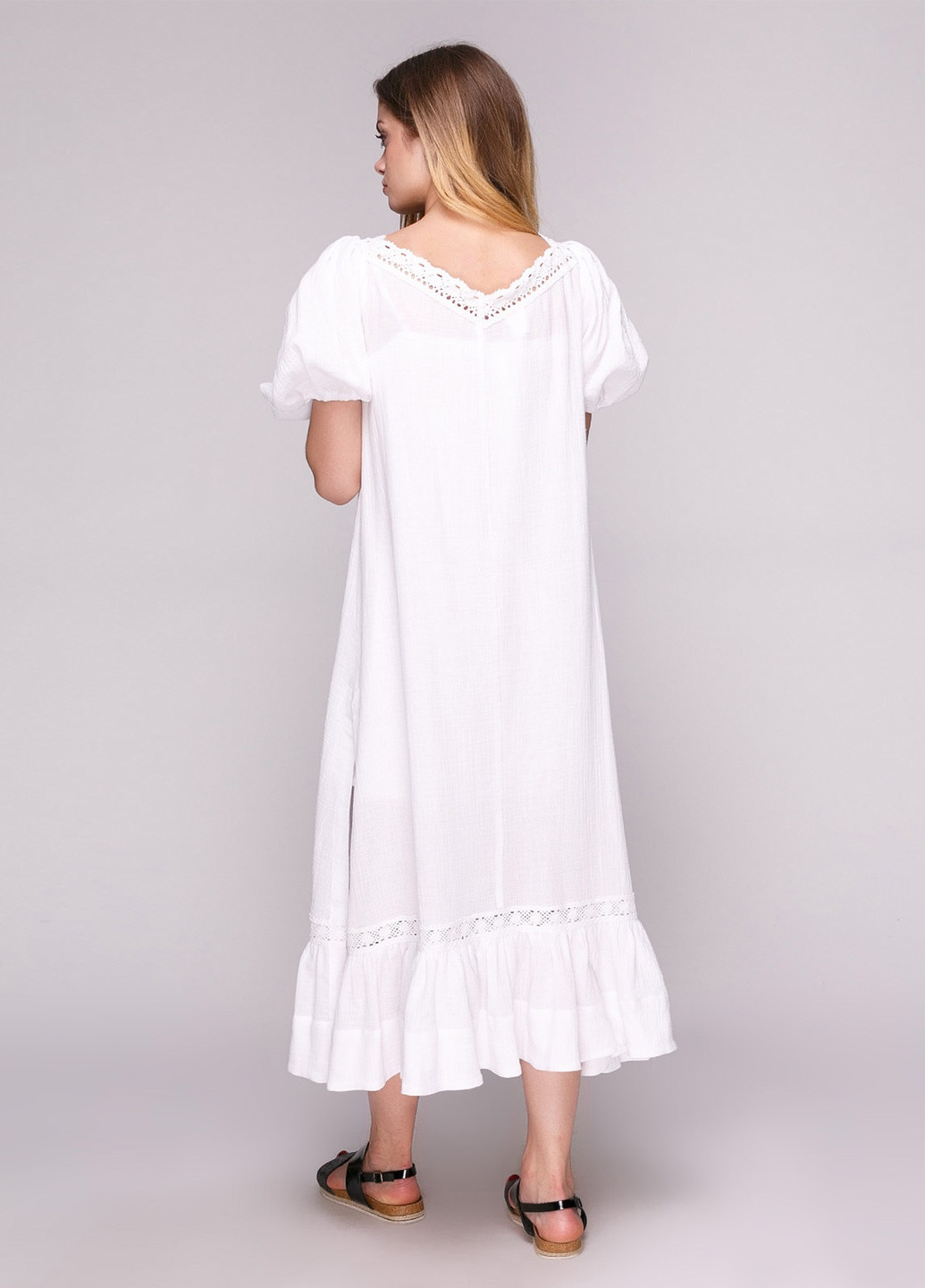 Белое кэжуал платье Anna Yakovenko однотонное