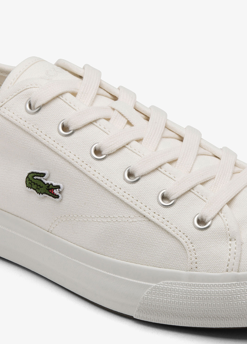 Белые кеды Lacoste