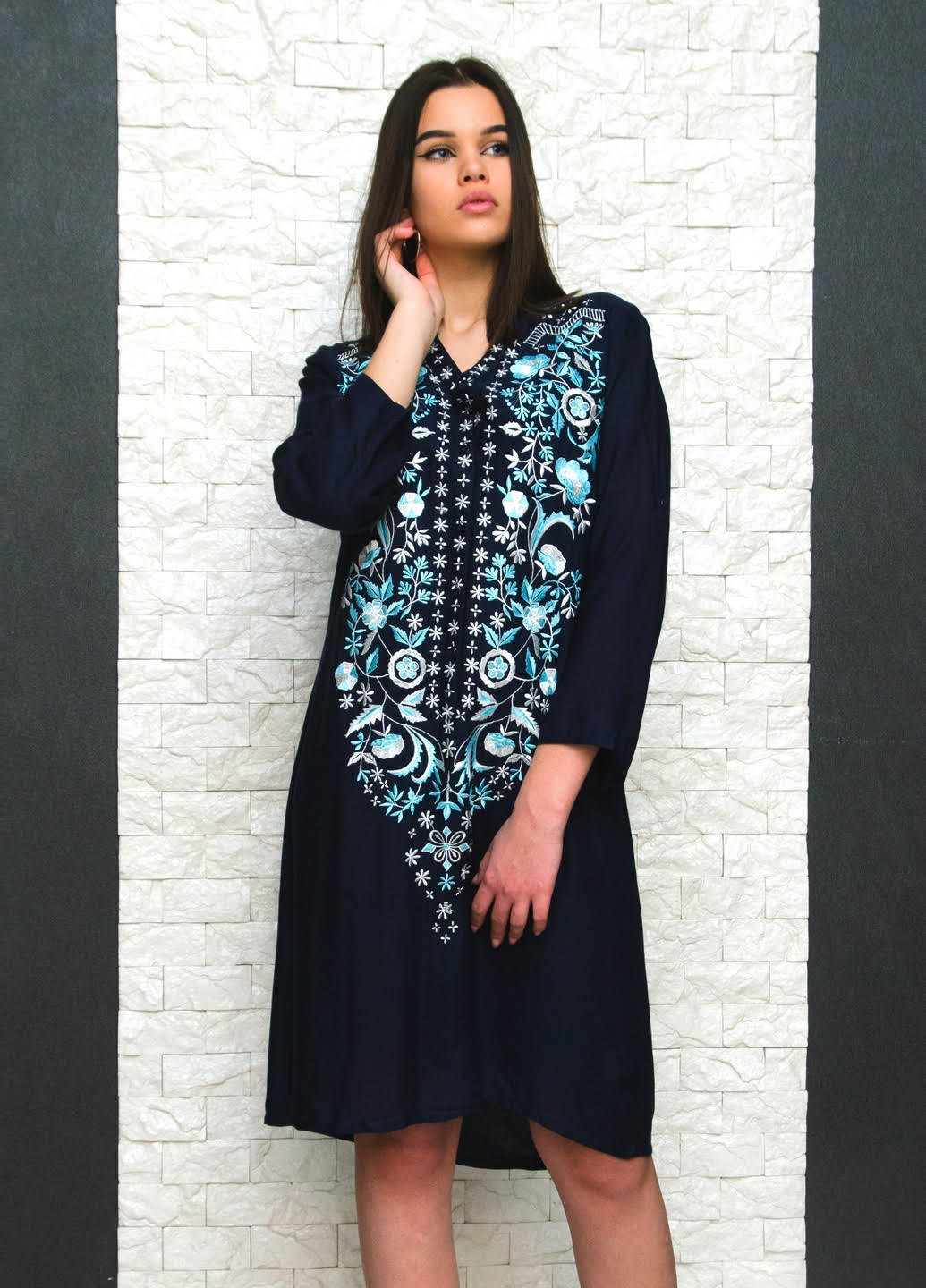 Темно-синее кэжуал платье-туника Indira с цветочным принтом