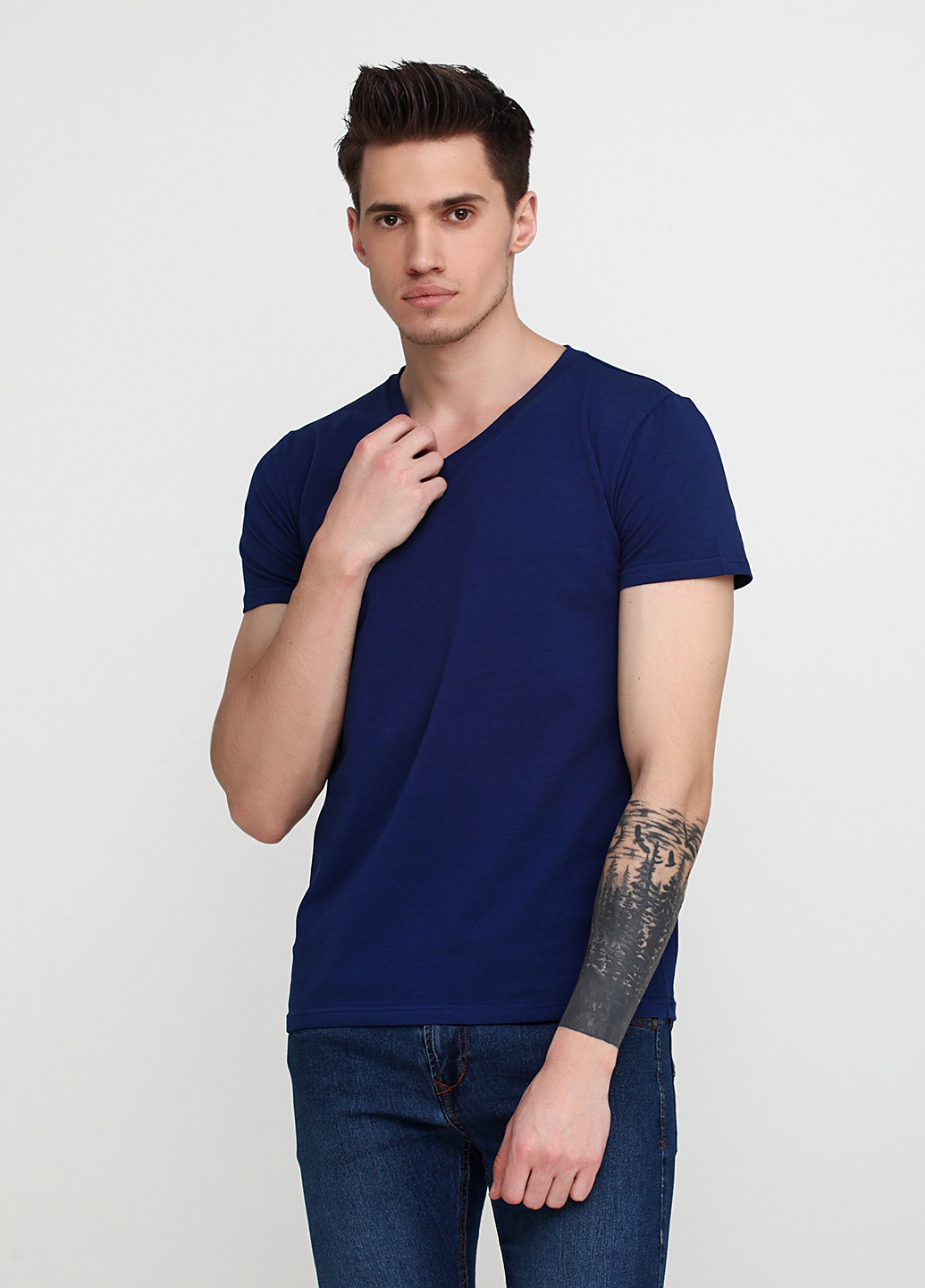 Темно-синя футболка Only Man
