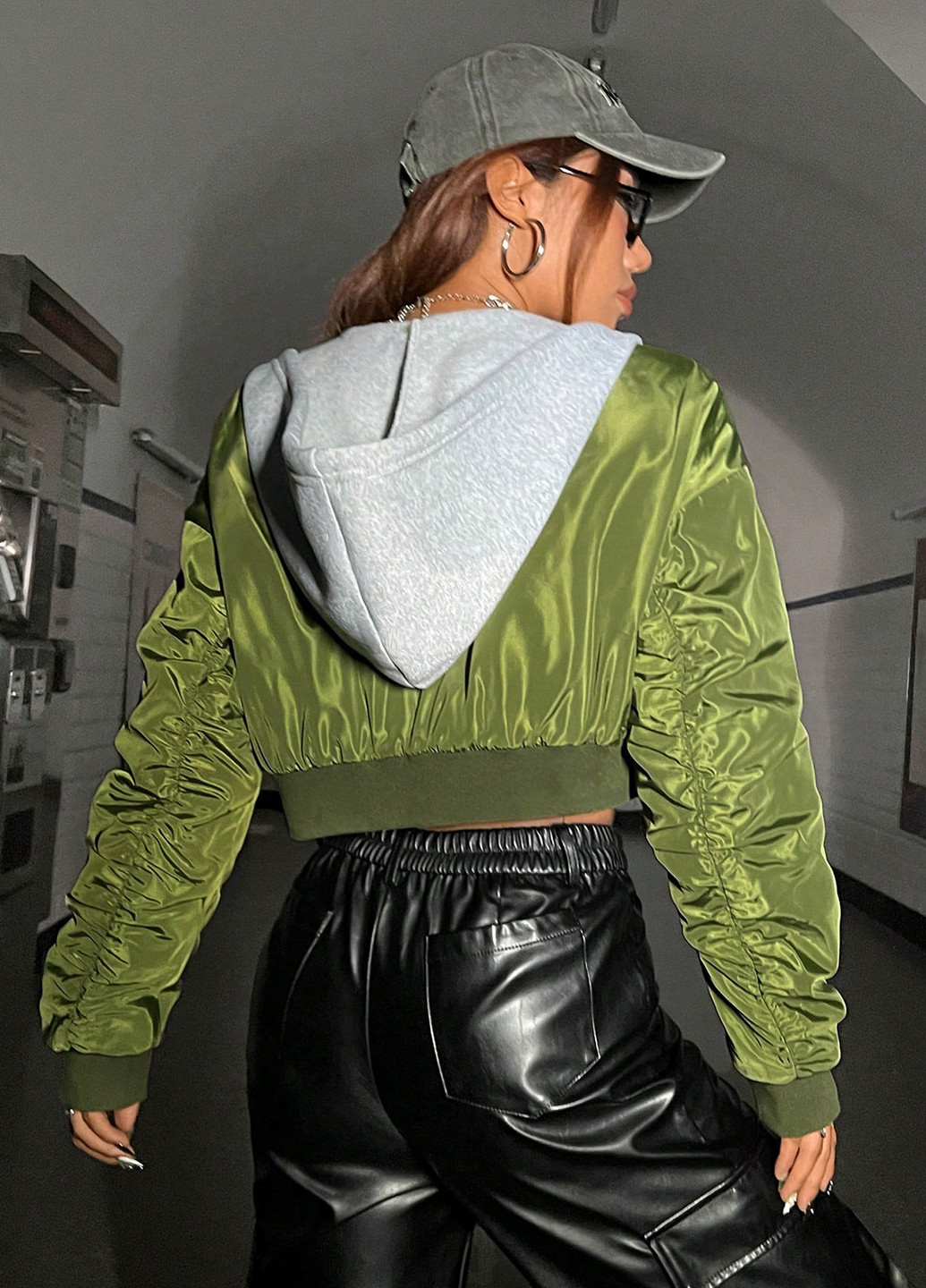 Бомбер SHEIN на блискавці (325264278)