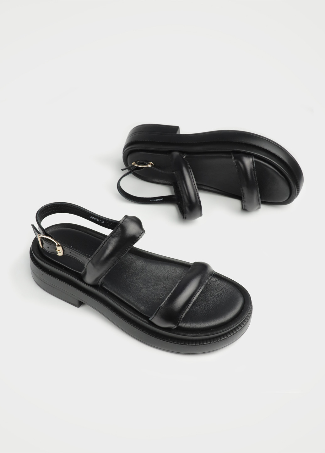 Черные босоножки URBAN TRACE с ремешком