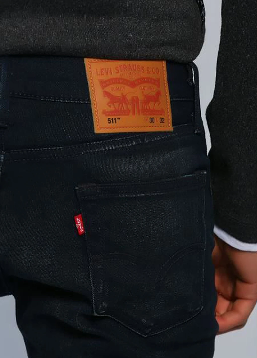 Темно-синие демисезонные слим джинсы Levi's