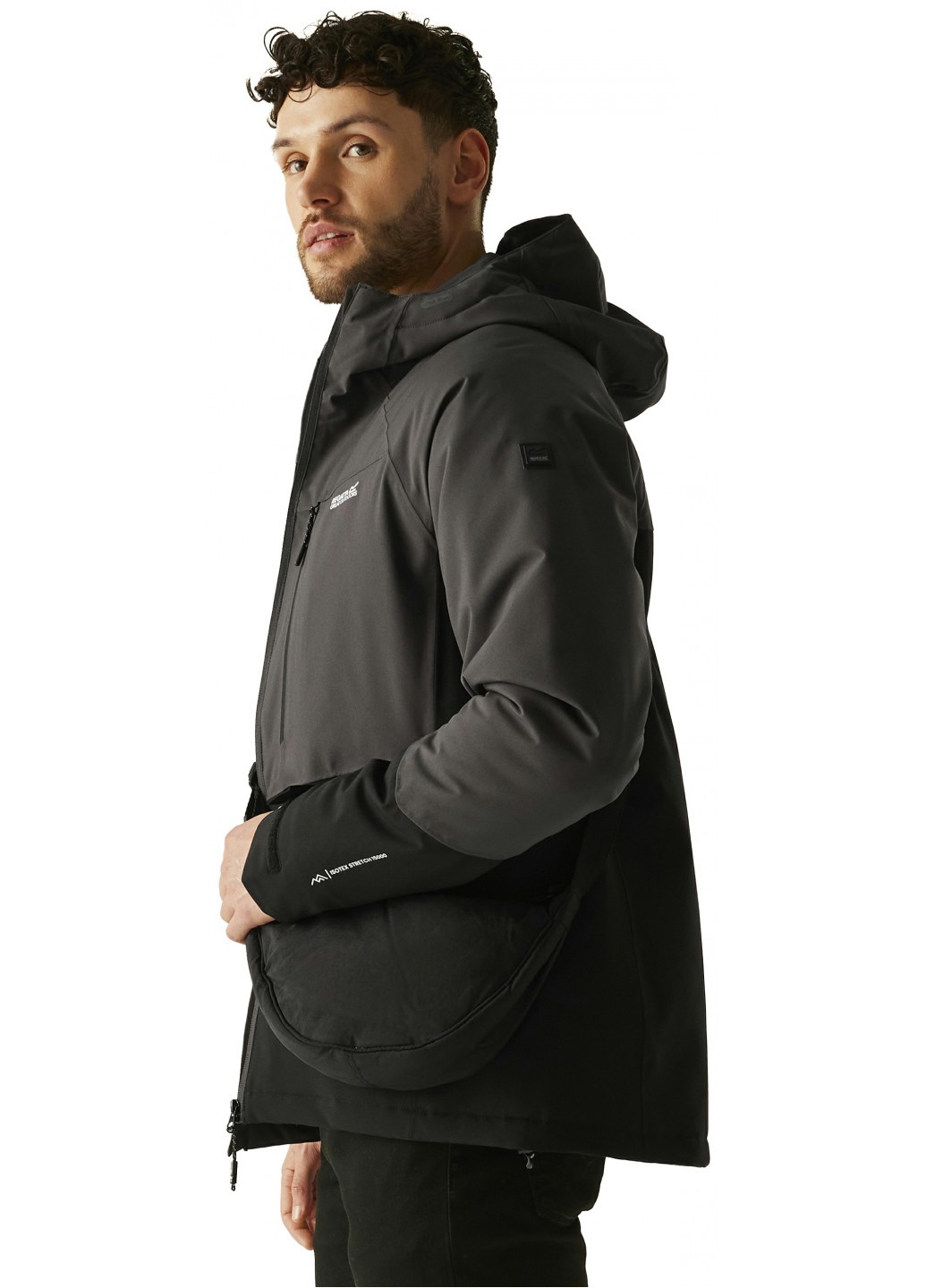 Чорна демісезонна куртка Regatta