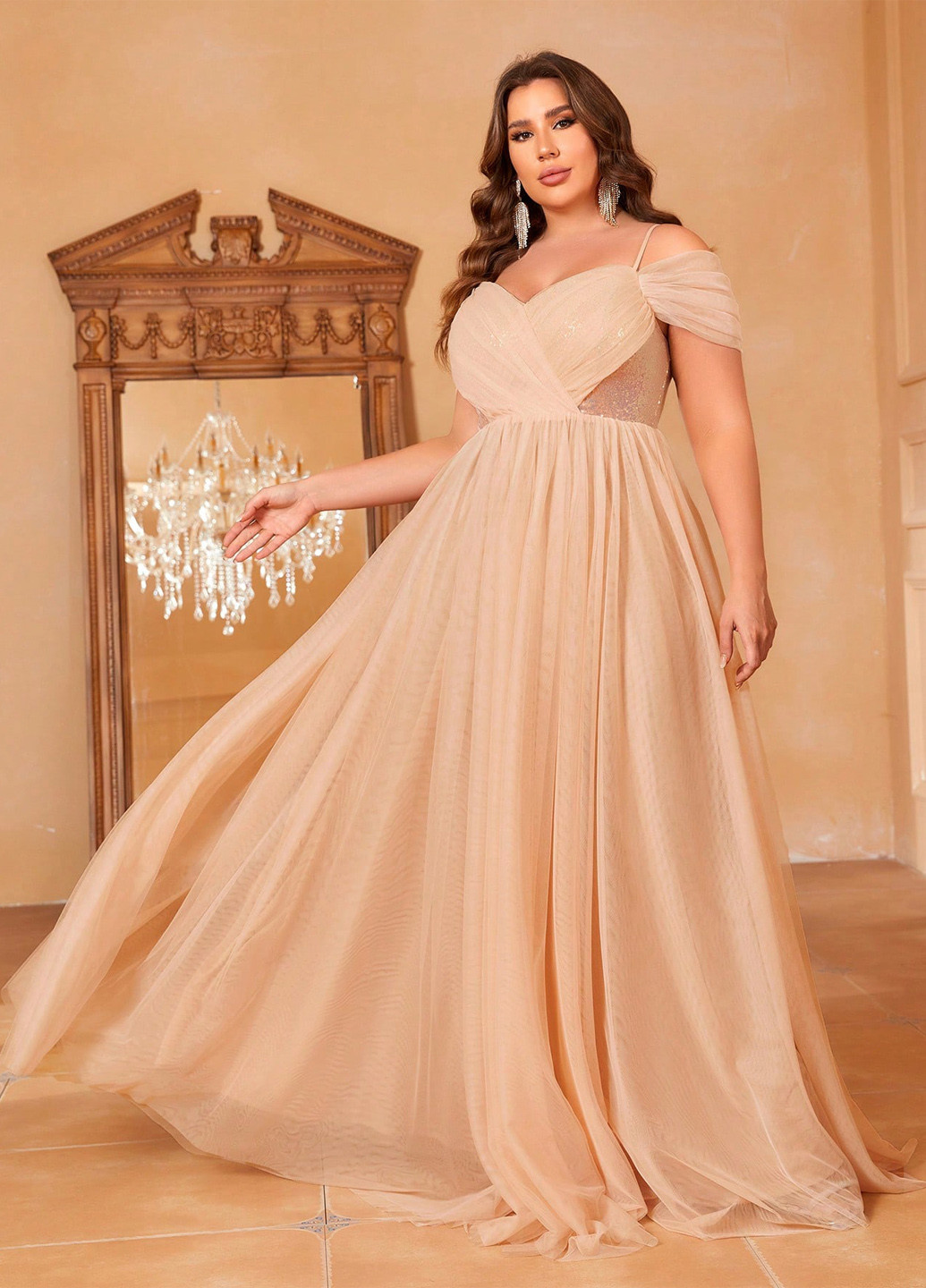 Кремовое вечернее платье клеш, с открытыми плечами SHEIN однотонное