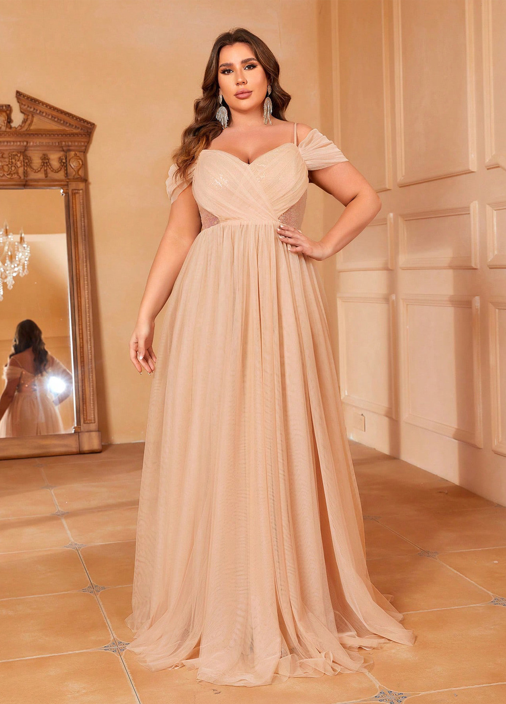 Кремовое вечернее платье клеш, с открытыми плечами SHEIN однотонное