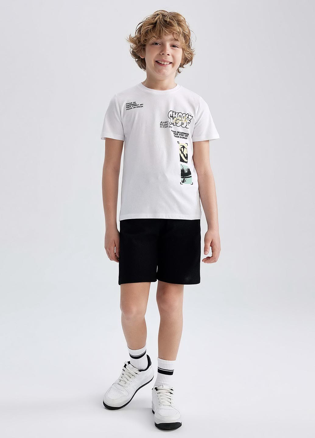 Черно-белый летний костюм (футболка, шорти) с шортами DeFacto Z8773A6-WT34