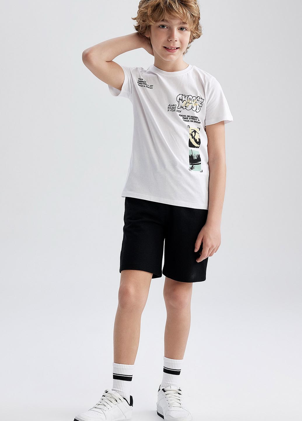 Черно-белый летний костюм (футболка, шорти) с шортами DeFacto Z8773A6-WT34