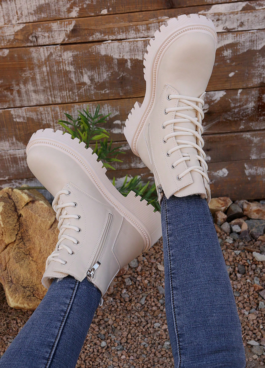 Осенние ботильоны берцы SHEIN без декора из искусственной кожи