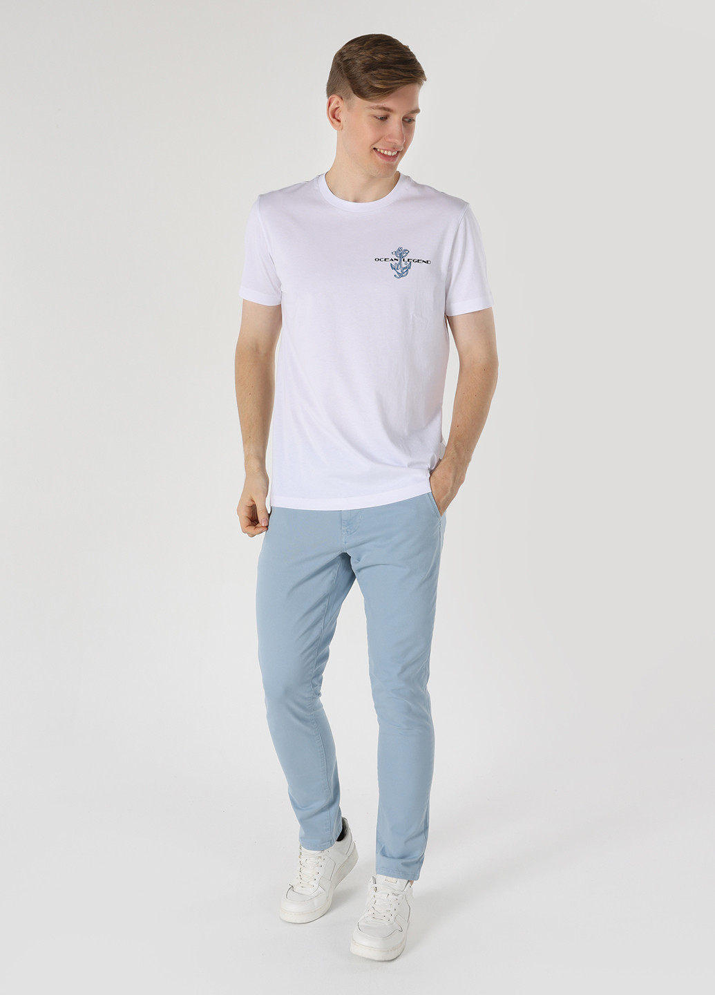 Белая футболка Colin's